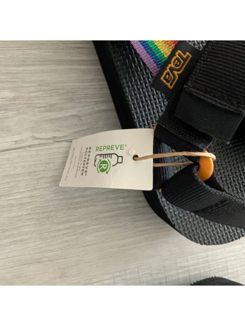 Teva Midform Pride Rainbow Men’s Size 10 Black Hiking Trail Sandals EU 43